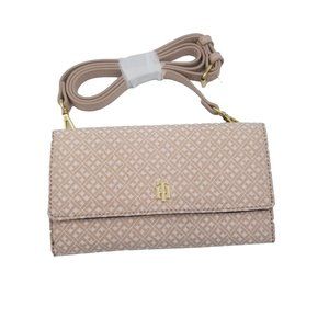🔴Tommy Hilfiger Crossbody Wallet